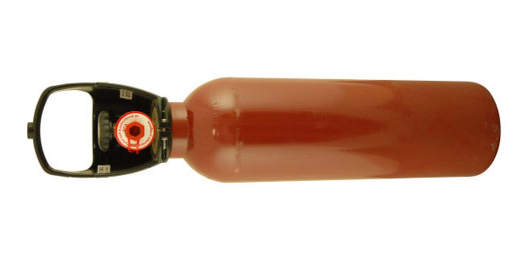 Rødbrun gassbeholder. Foto.