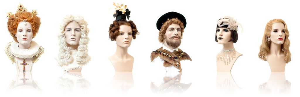 Seks dukkehoder med parykker og tilbehør. Fotokolllasj.