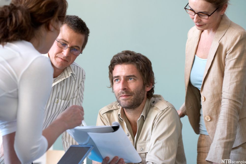 Kollegaer i møte. Foto.