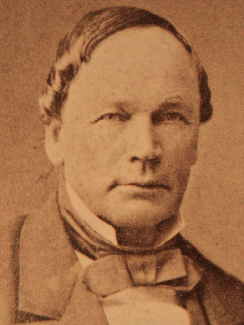 Portrett av Knud Knudsen. Foto.