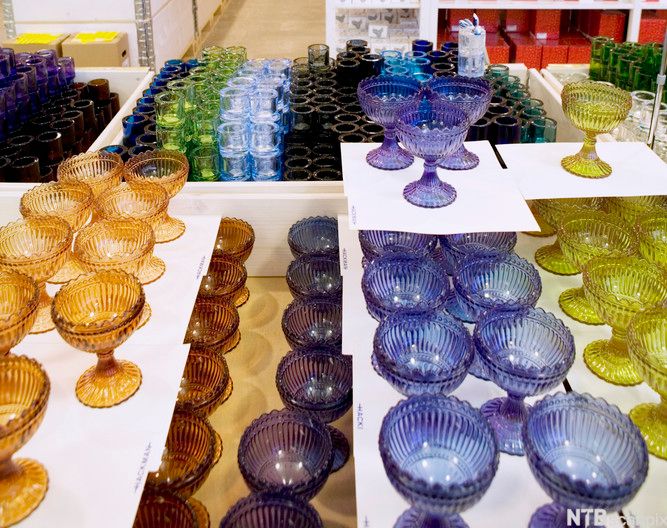 Glasprodukt utstilte Iittalabutikk. Foto.