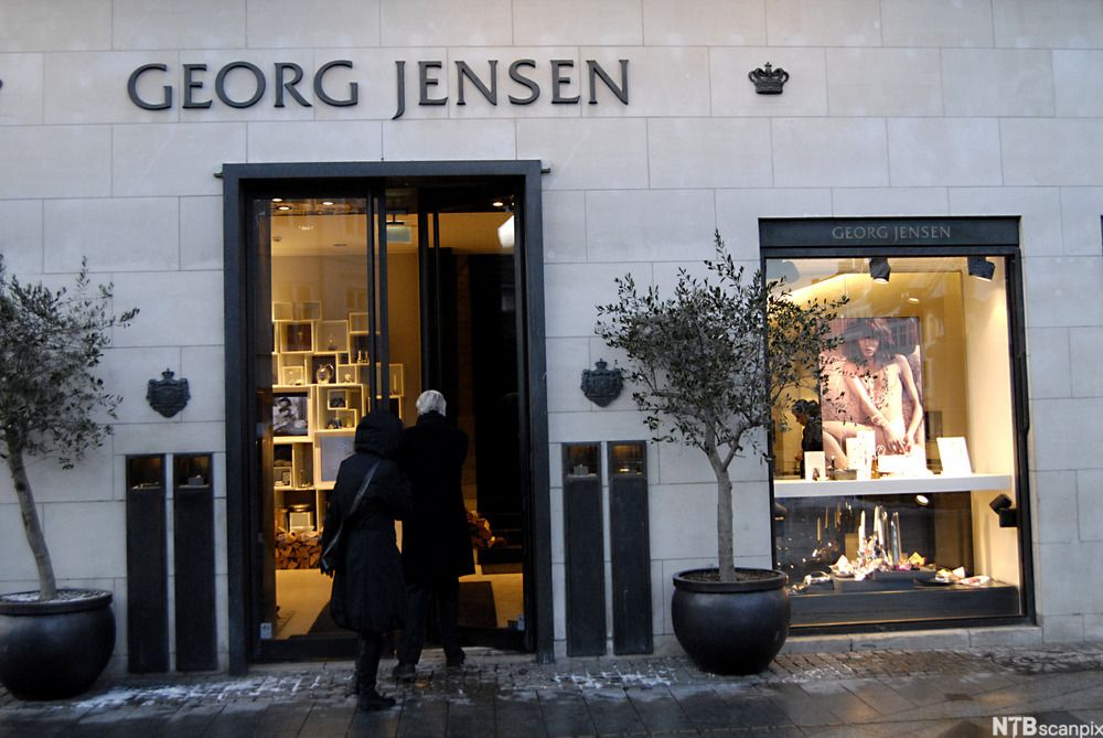 Butikkfasaden til Georg Jensen. Foto.