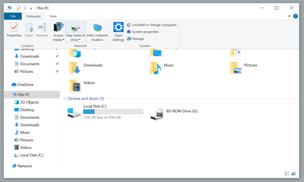 "This PC"-mappe, som på norsk heter "Denne PCen"-mappe, i Windows. Skjermbilde.