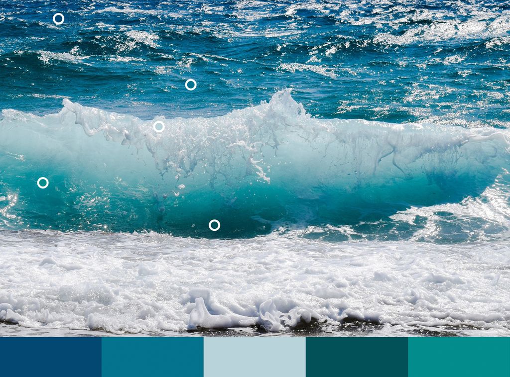 Bølge som bryter. Foto.