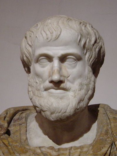 Hvit byste av Aristoteles. Foto.