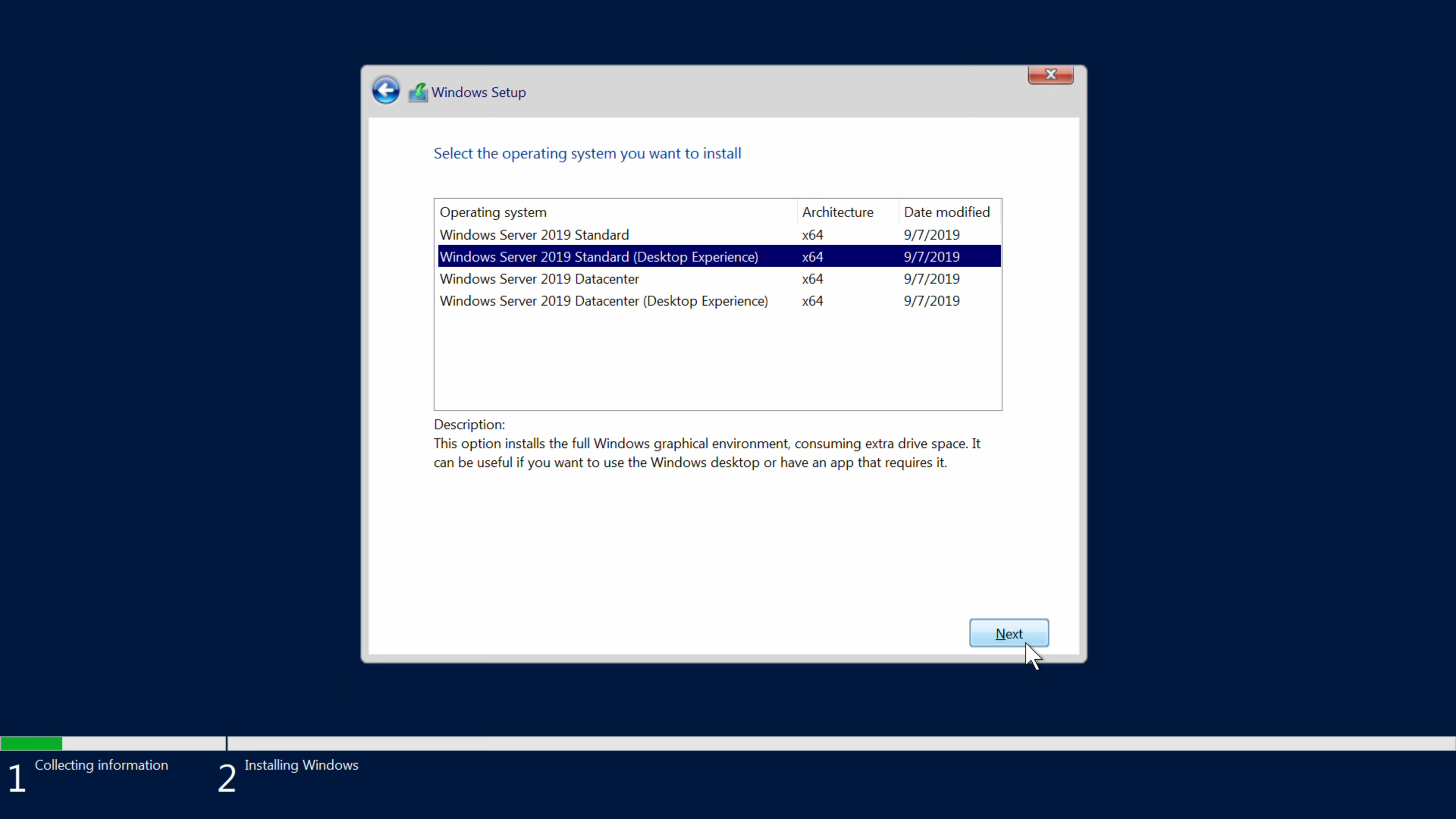 Vindu med liste over de forskjellige versjonene av Windows server som kan velges. Windows Server 2019 Standard Desktop Experience er valgt. Skjermbilde fra Windows Server 2019