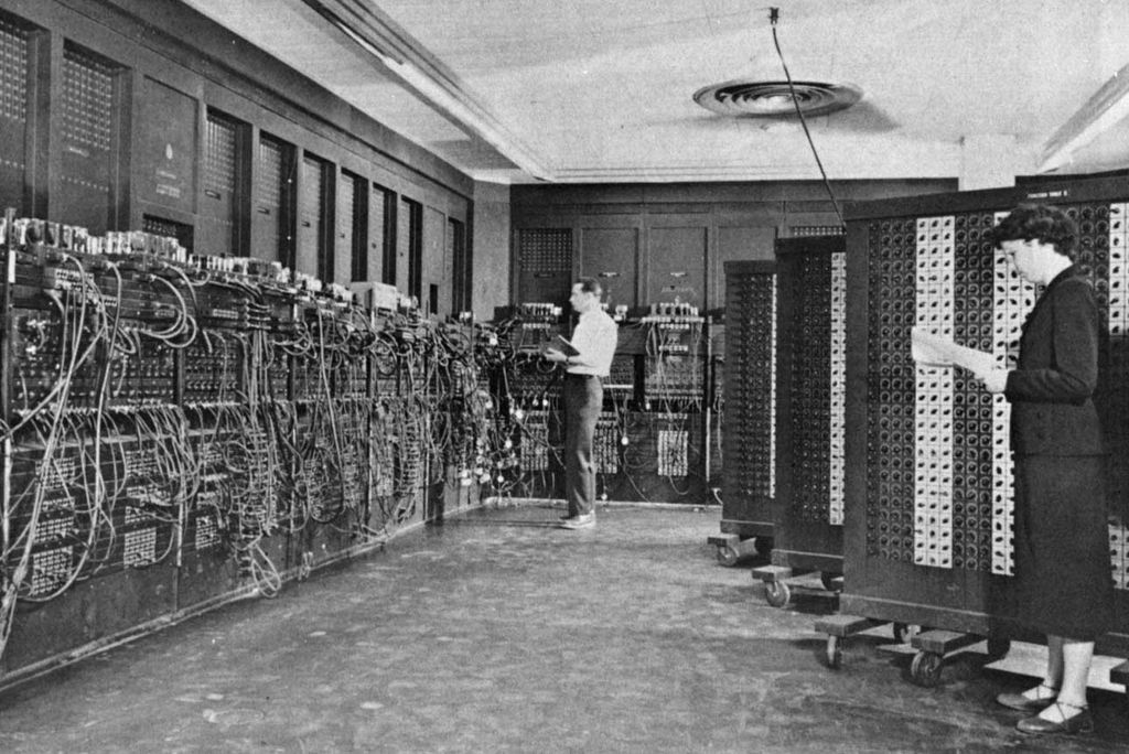 Verdens første programmerbare elektroniske datamaskin ENIAC. Foto