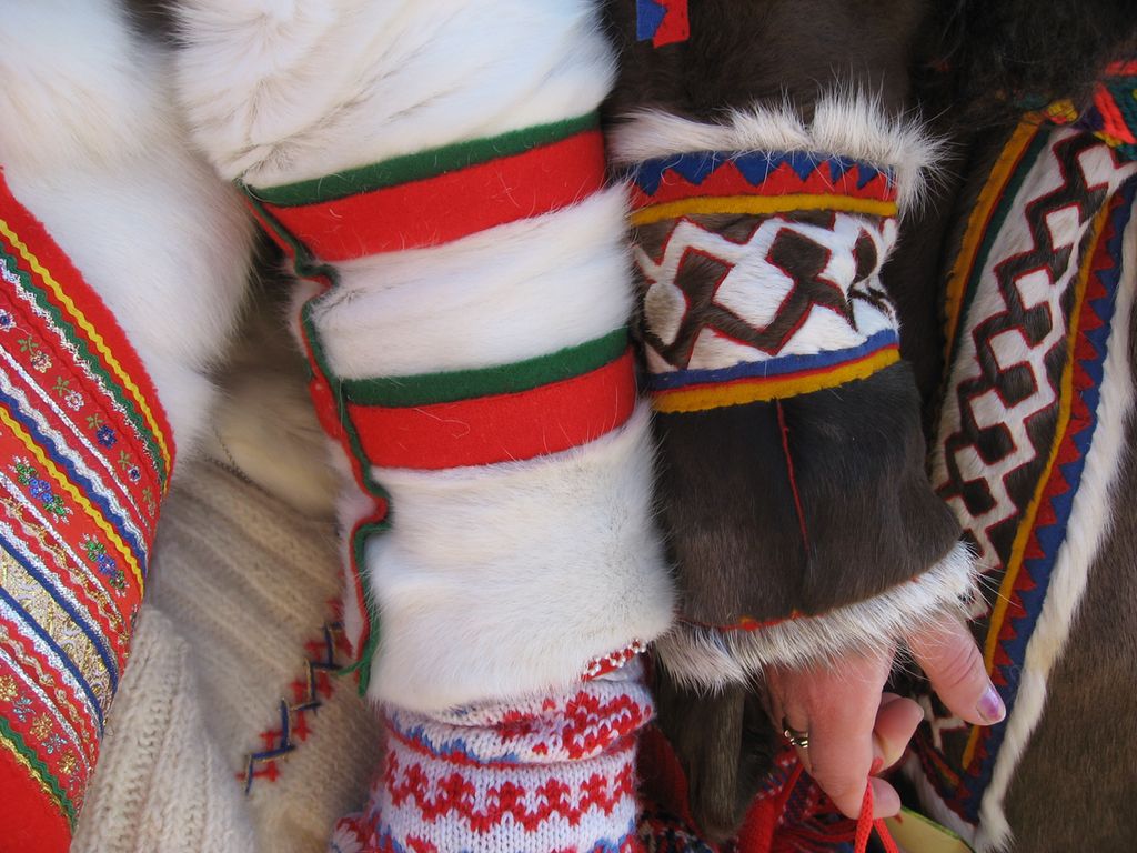 Garrah bielesne noerhte-saemien jïh åelkiesbielesne nenetsen muadta-sissien buadtastahkh. Guvvie. 