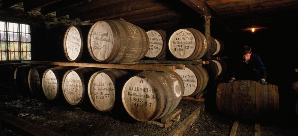 Whiskytønner på lager. Foto.