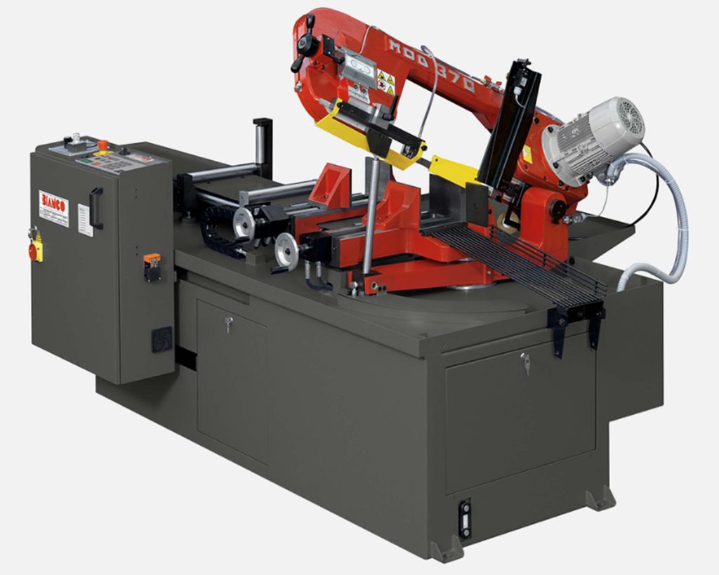 Automatisk båndsag. Foto.