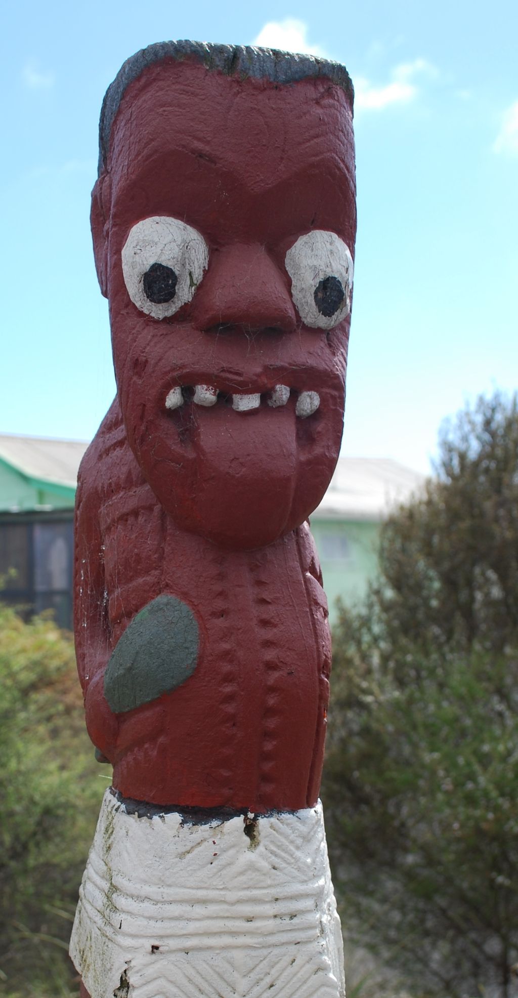 Maori Sculpture. Photo.