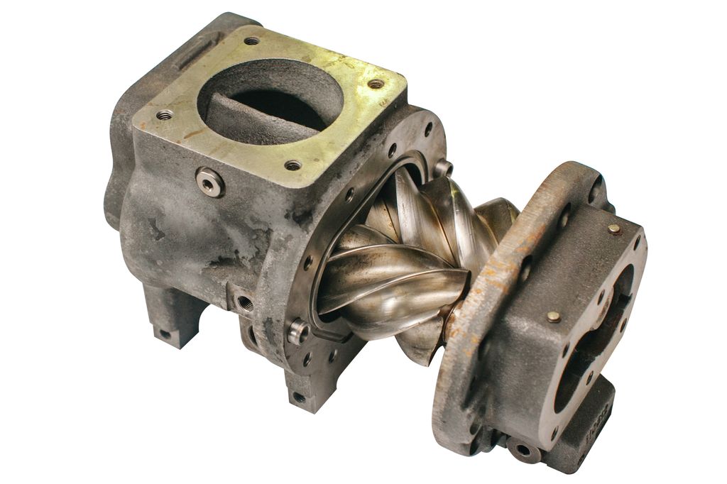 Demontert skrukompressor. Foto.