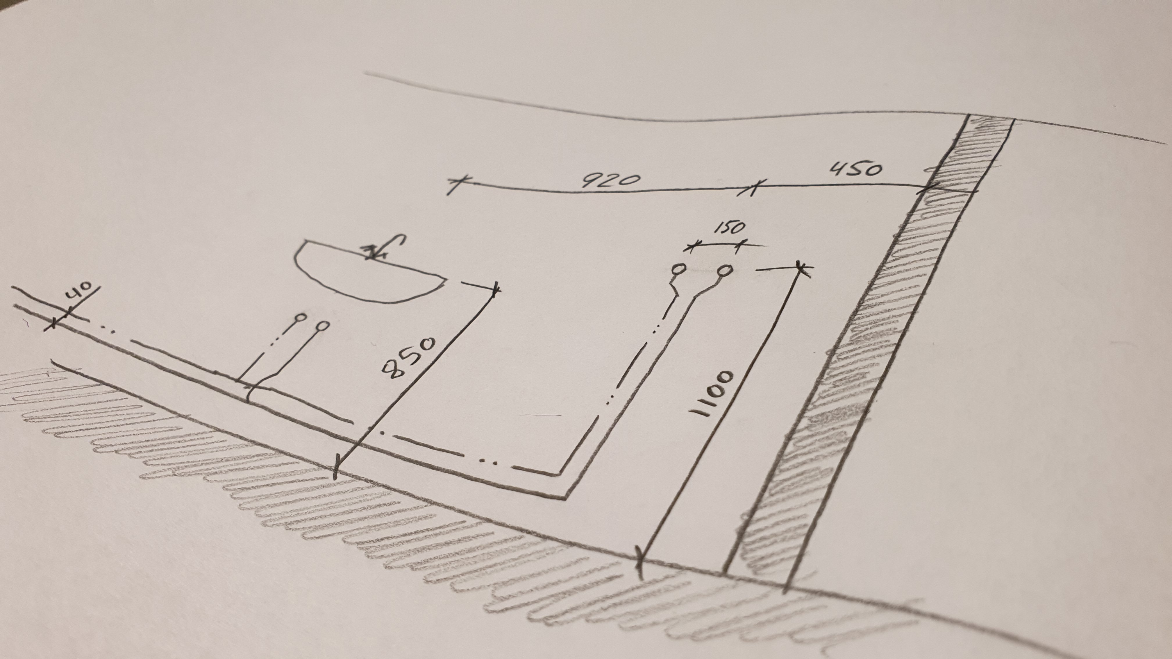 Håndtegnet skisse av et røropplegg med måltall. Illustrasjon.