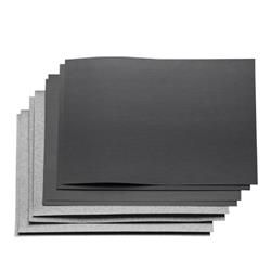 Bunke med ulike smergelpapir. Foto.