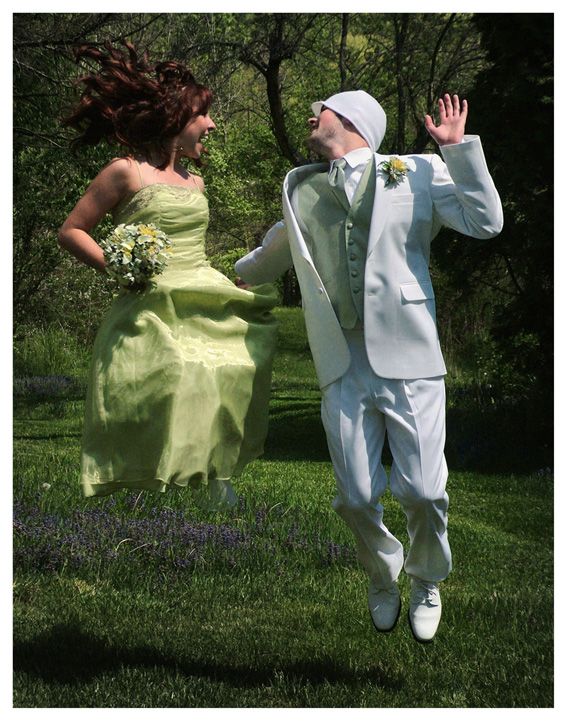 Prom Jump. Photo.
