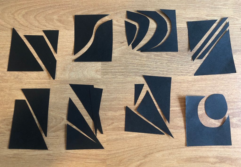 Åtte firkanter som er delt opp på ulike måter, og delene er forskjøvet i forhold til hverandre. Foto.