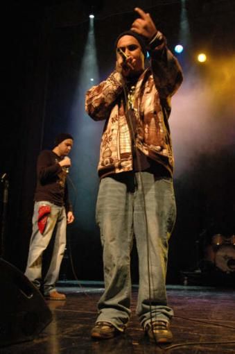 Rapper på scenen. Foto.