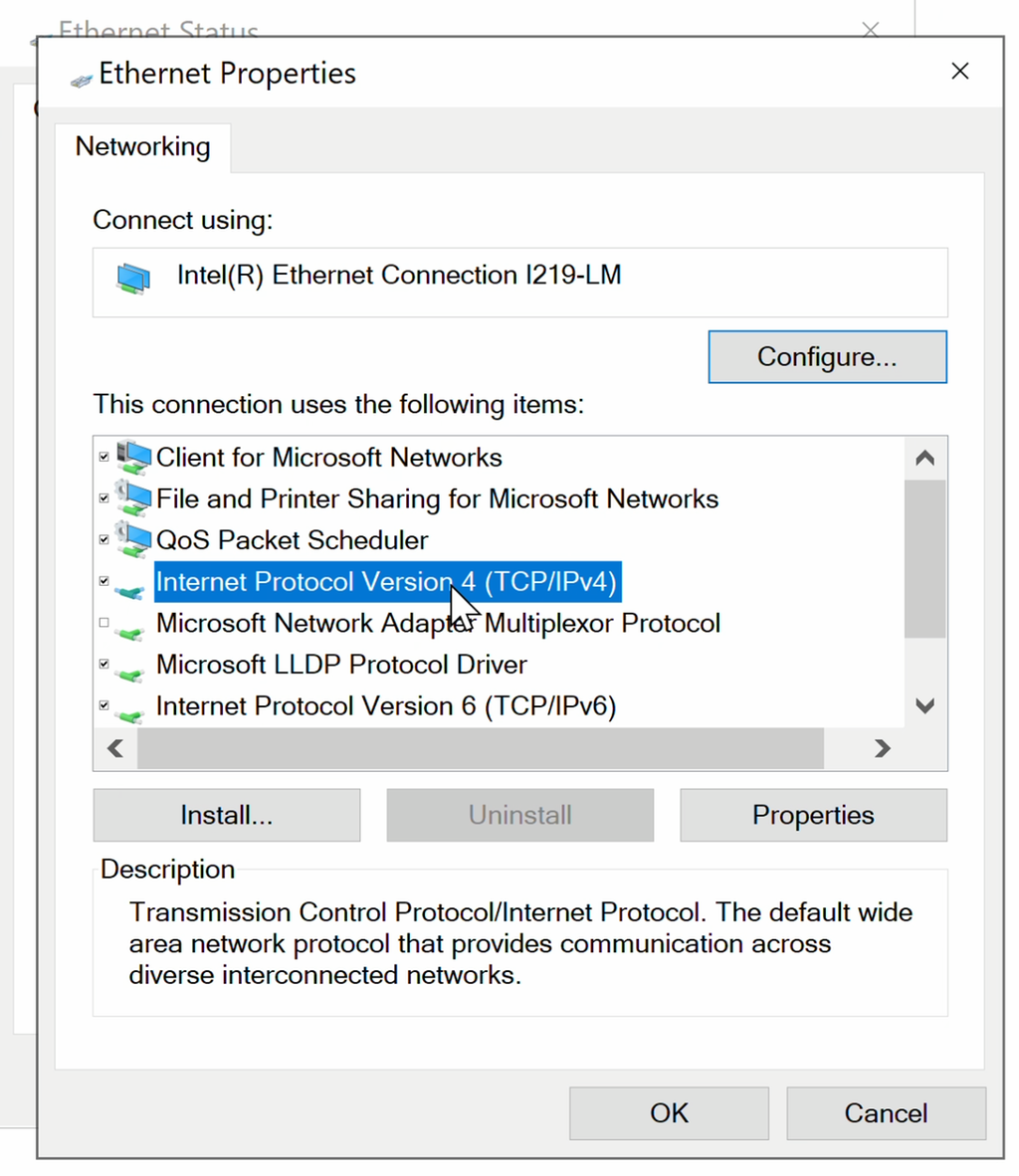 Skjermvindu merket "Ethernet Properties". Alle protokoller som er i bruk, ligger i ei liste, og det er mulig å gå inn og forandre en del av dem. Skjermbilde.