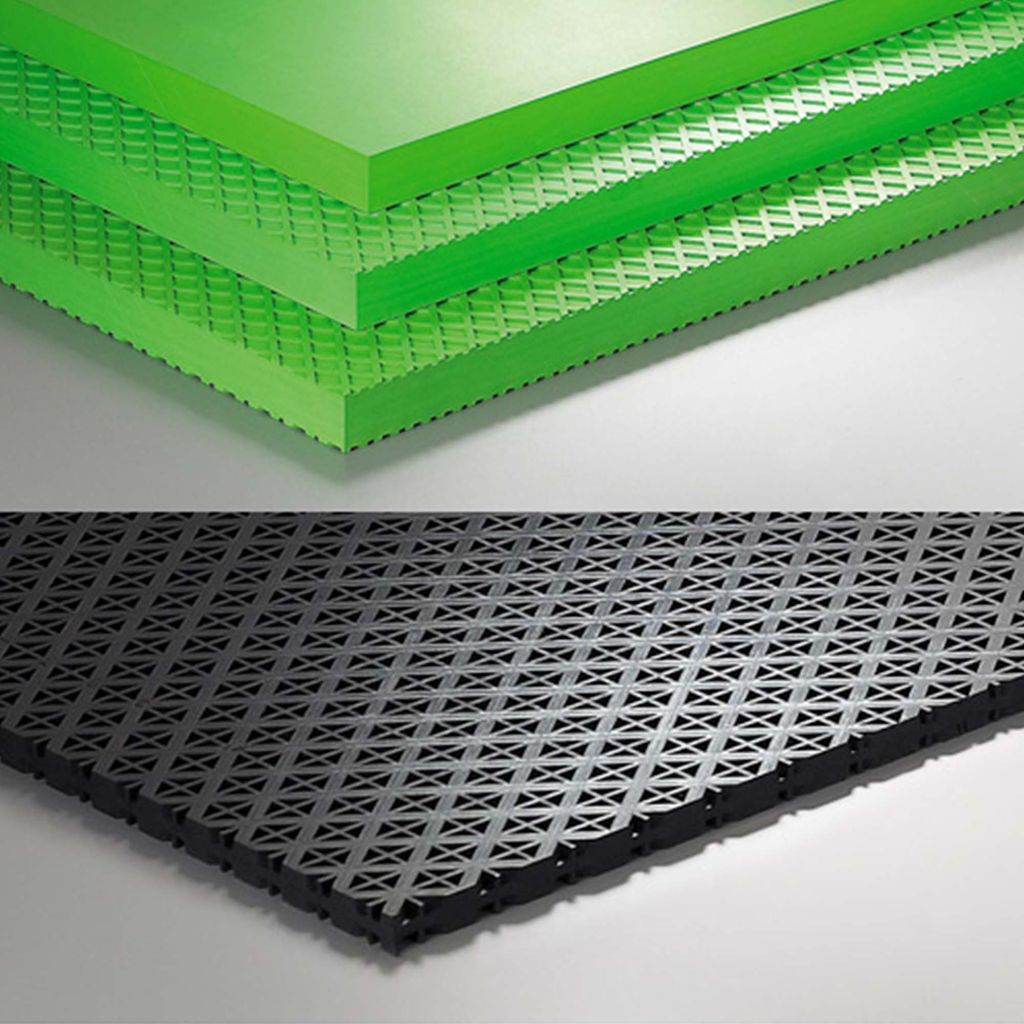 Ulike typar vibrasjonsdempande matter i grøn og svart farge. Foto.