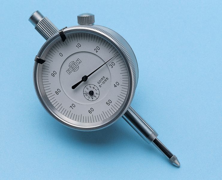 Nærbilete av eit måleur. Foto.