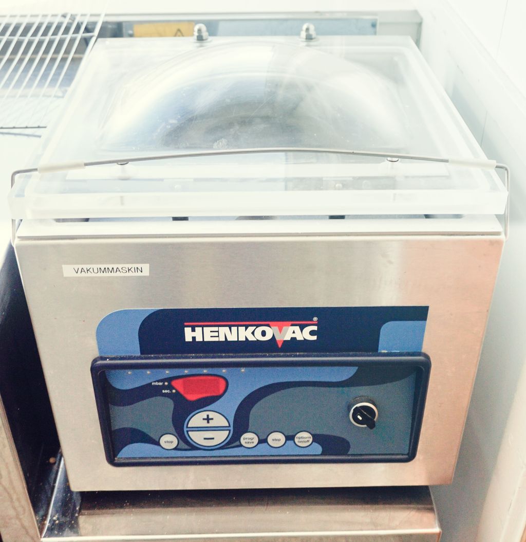 En middels stor vakummaskin. Foto.