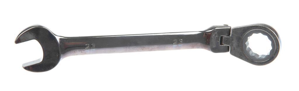 Kombinøkkel med skralle og ledd. Foto.