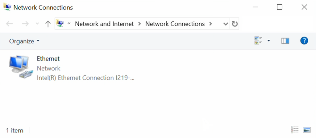 Skjermbilde av et vindu merket Network Connections, med et synlig nettverkskort som heter Ethernet.