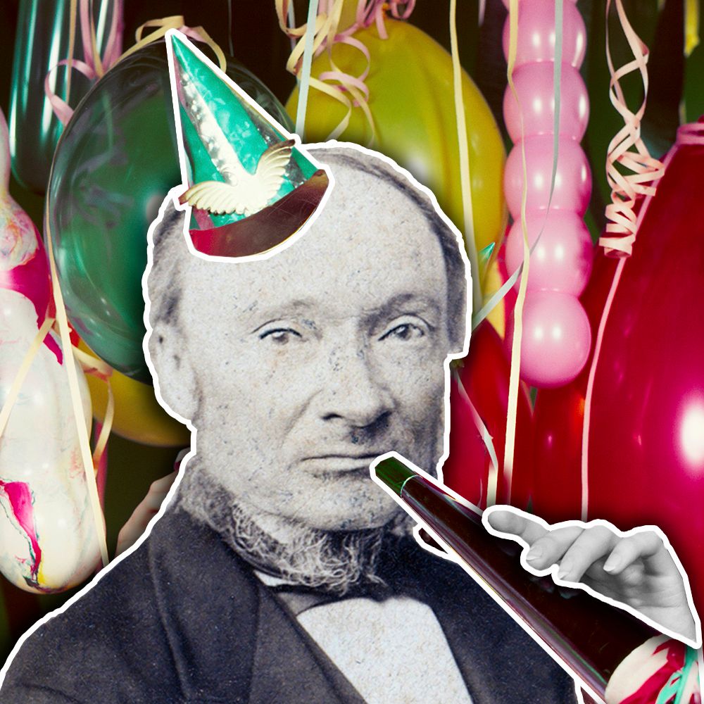 På et gammelt svart-hvitt-portrett av en eldre mann er det satt en fargerik papirhatt, han har fått ei partyfløyte i hånda og bakgrunnen er full av ballonger og serpentiner. Illustrasjon.