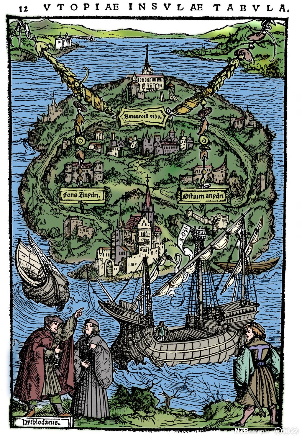 Bilde av tre menn som står foran et par seilskuter og en øy med flere byer. Illustrasjon. 