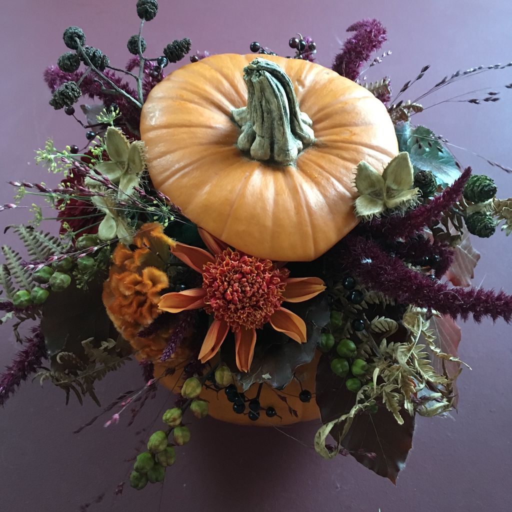 Blomsterdekorasjon. Foto.