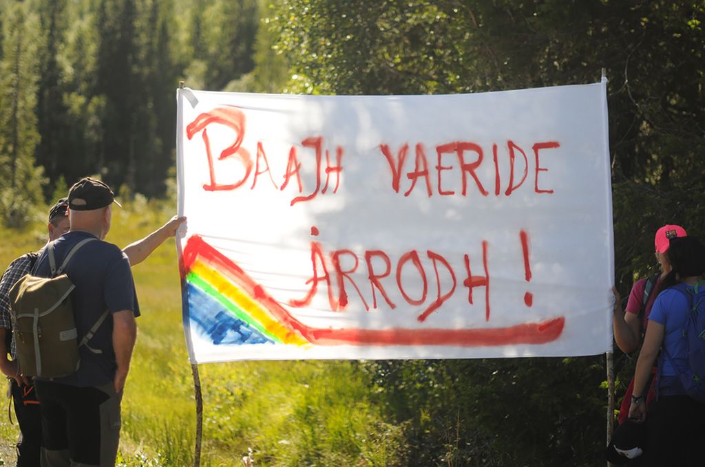 Almetjh mah girredeminie jïh akte pakaate guvnie tjaaleme: Baajh vaeride årrodh. Guvvie