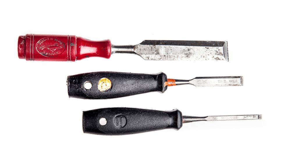 3 stemjern i forskjellig storleik. Foto.