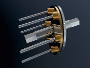 Roterende aksling med ei plate som trykker mot stempelstenger. Animasjon.