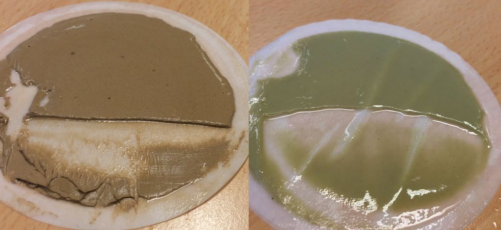 Bilde av to brukte filtre med små partikler som er fanget. Filteret er brukt til å teste filteregenskapene i en væske. Foto. 