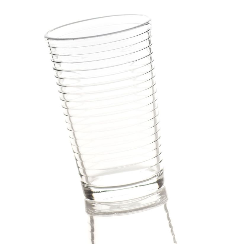 Tomt drikkeglas. Foto.