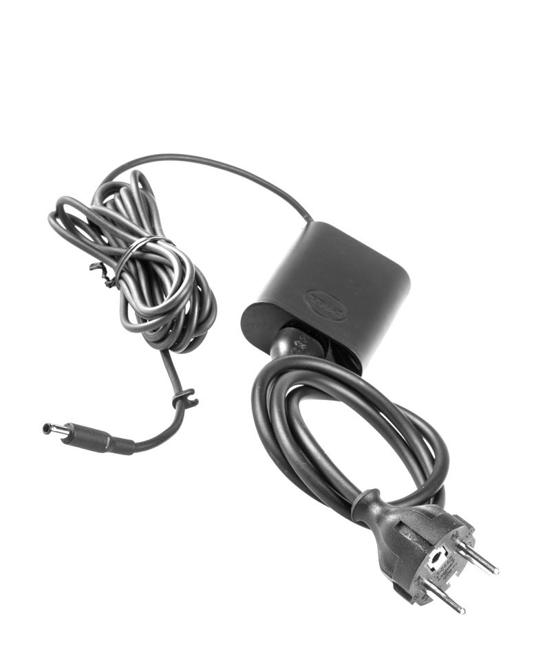 Svart ladekabel til berbar pc. Foto.