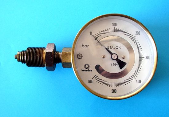 Trykkmanometer. Foto.