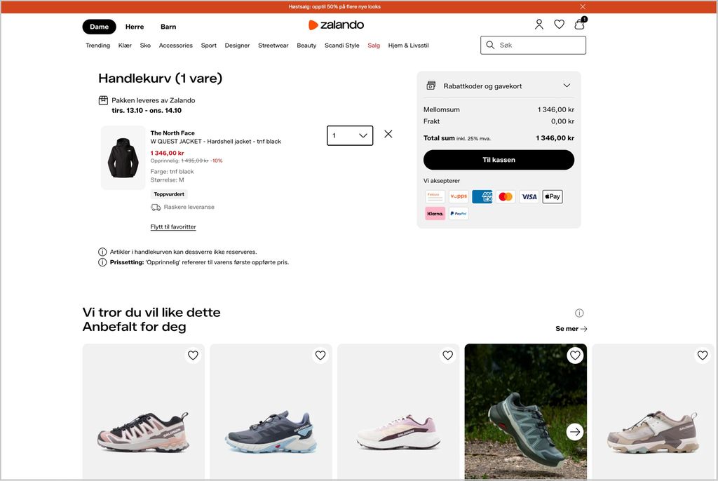 Digital handlekurv med sportsjakke og et vindu med "Anbefalt-for deg"-produkter i form av sko nedenfor. Skjermutklipp.