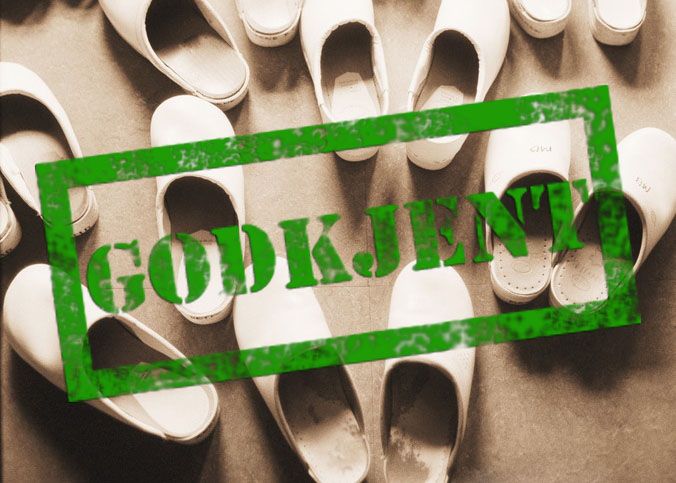Tresko med teksten "godkjent". Illustrasjon.