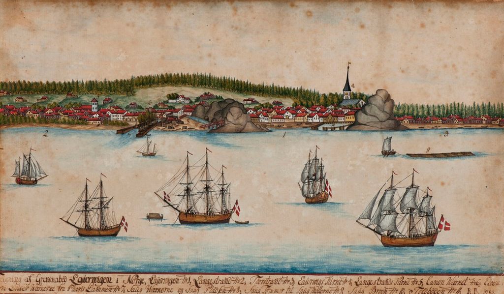 Larvik sett fra sjøsiden i 1785. Seks større seilskuter i forgrunnen og bebyggelse i bakgrunnen. Tegning.