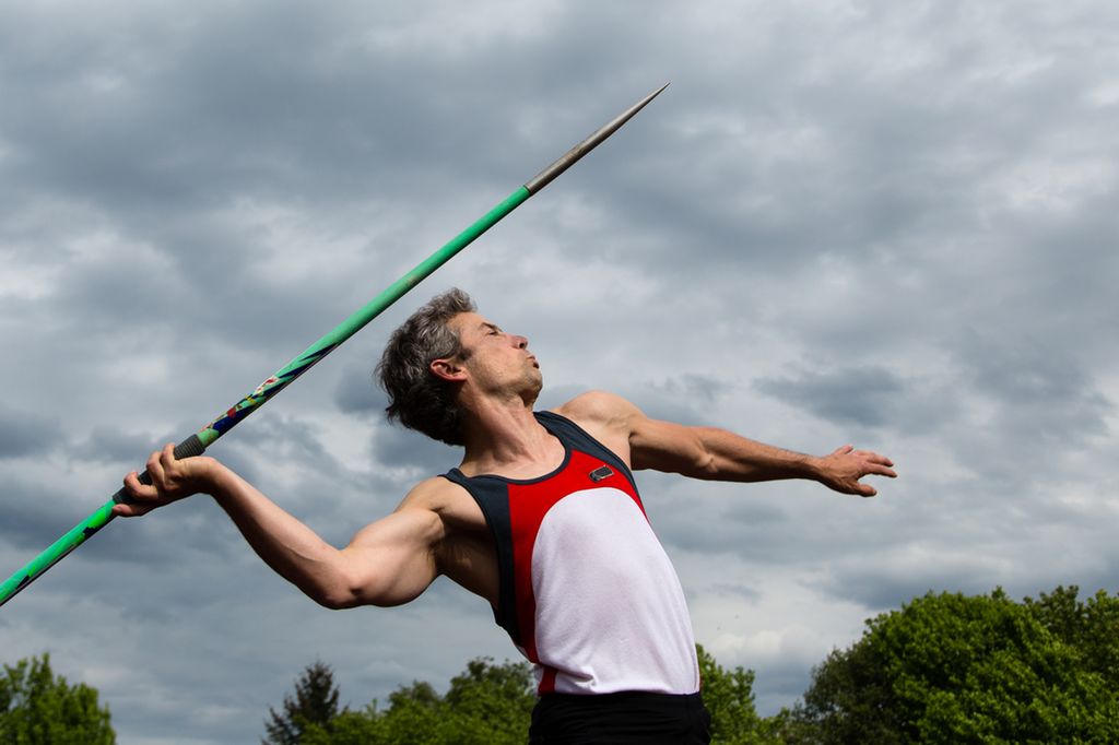 Andreas Thorkildsen kaster spyd. Foto.