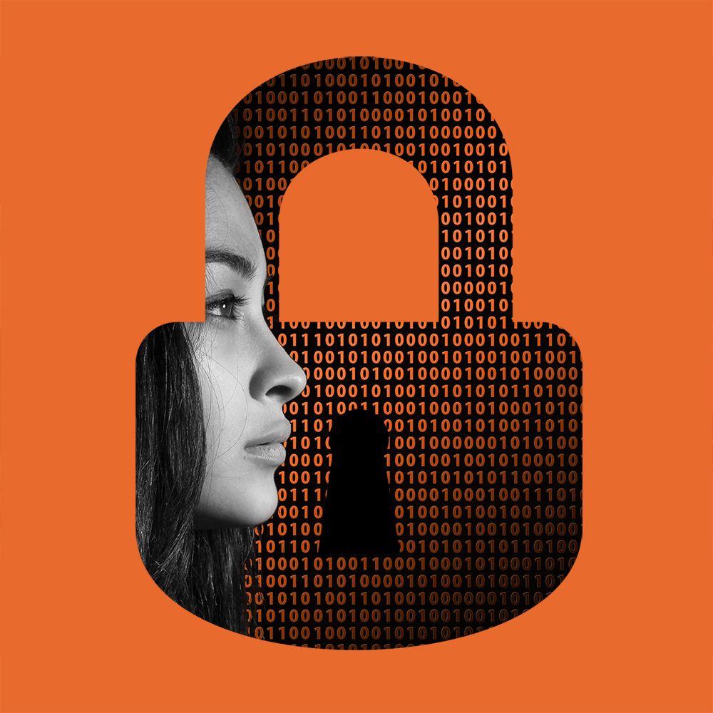 Hengelås med nuller og enere over hele seg. Inni hengelåsen er det også et foto av en kvinne i profil. Illustrasjon.