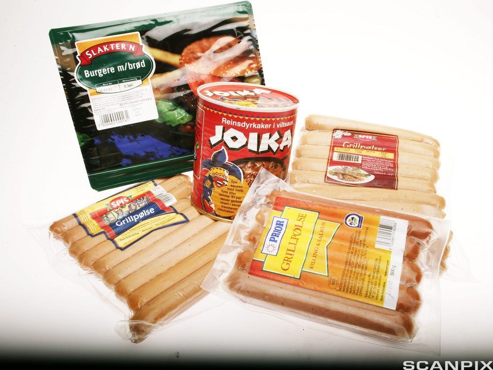 Pølse og kjøttprodukter fra ulike produsenter. foto.