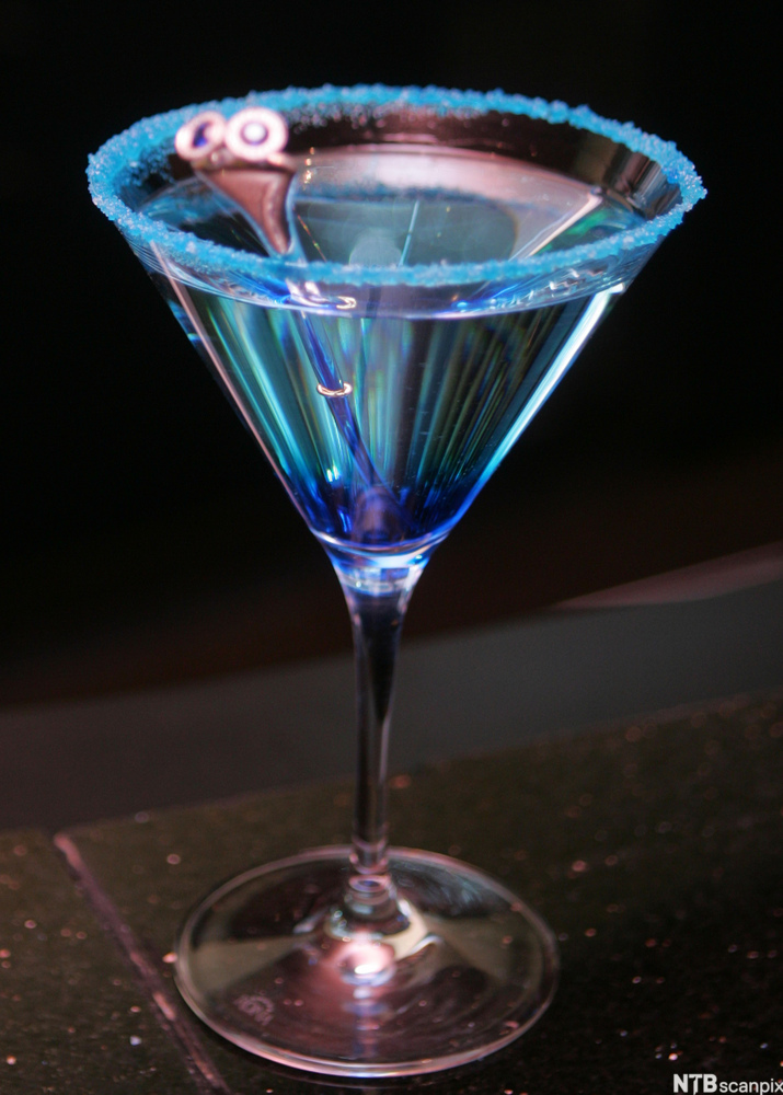 En Sapphire dry martini. Foto.