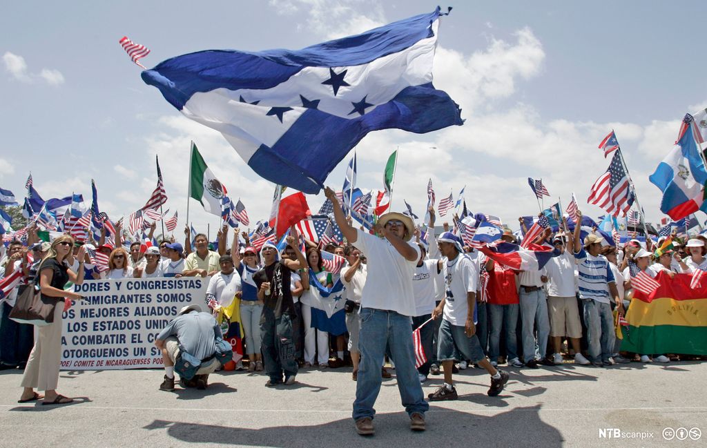 Immigrants protest in Florida. Photo.