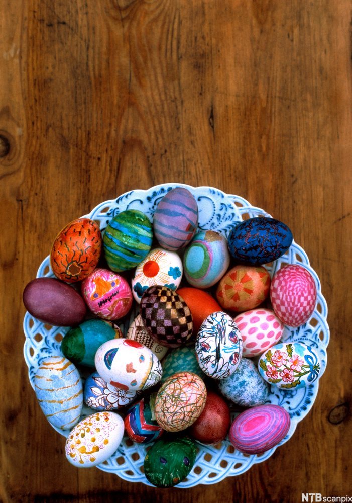 Malte egg i en stor bolle. Foto.