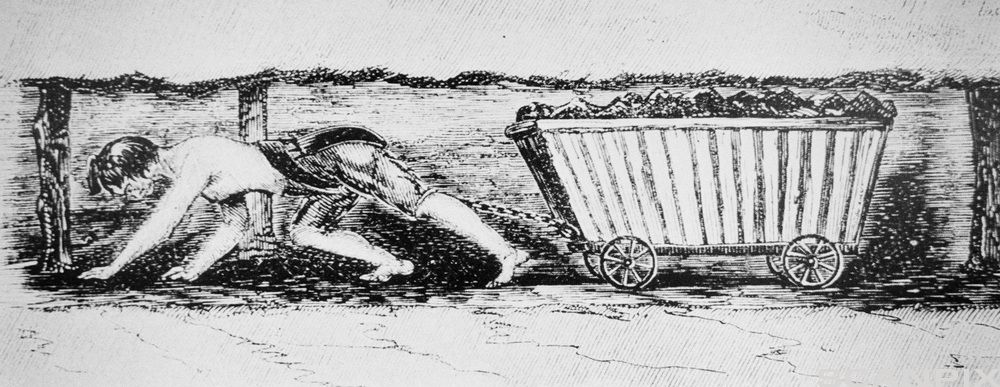 Drawing: We see a child on all fours hauling a wagon through a narrow mine shaft. Photo.