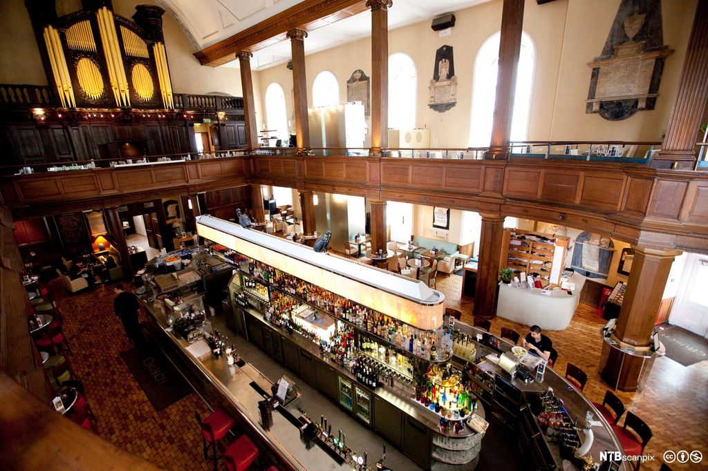 Irsk kirke omgjort til bar og restaurant. Foto.