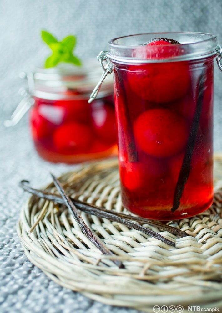 Nedlagte plommer. Foto.