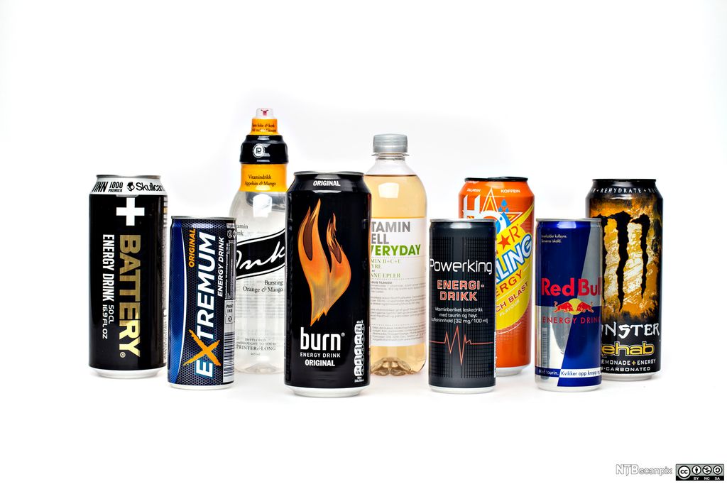 Energidrikker i utvalg. Foto.